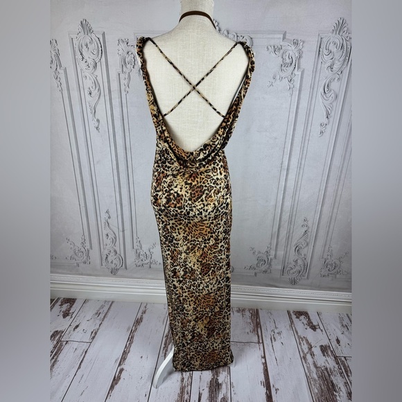 Catwalk Sexy Backless Leopard See Through Cowl Neckline Vacation Beach D… - Picture 6 of 10